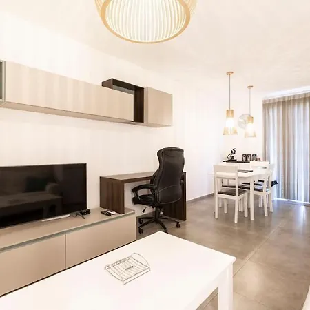 259/4 - Lovely 1 Bedroom Flat In Apartamento *
