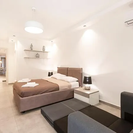 259/4 - Lovely 1 Bedroom Flat In *